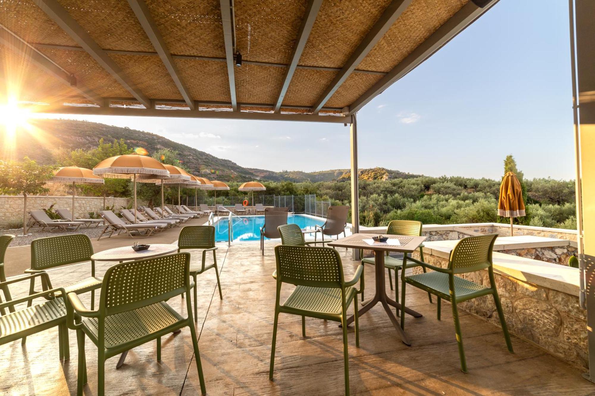 Olympia Zervea Studios With Pool - Apartment Kardamyli Exterior photo