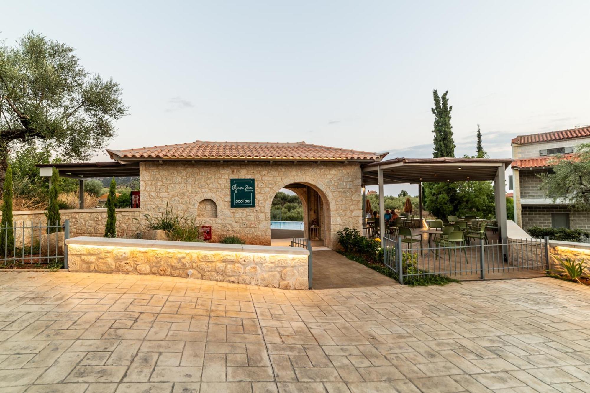 Olympia Zervea Studios With Pool - Apartment Kardamyli Exterior photo