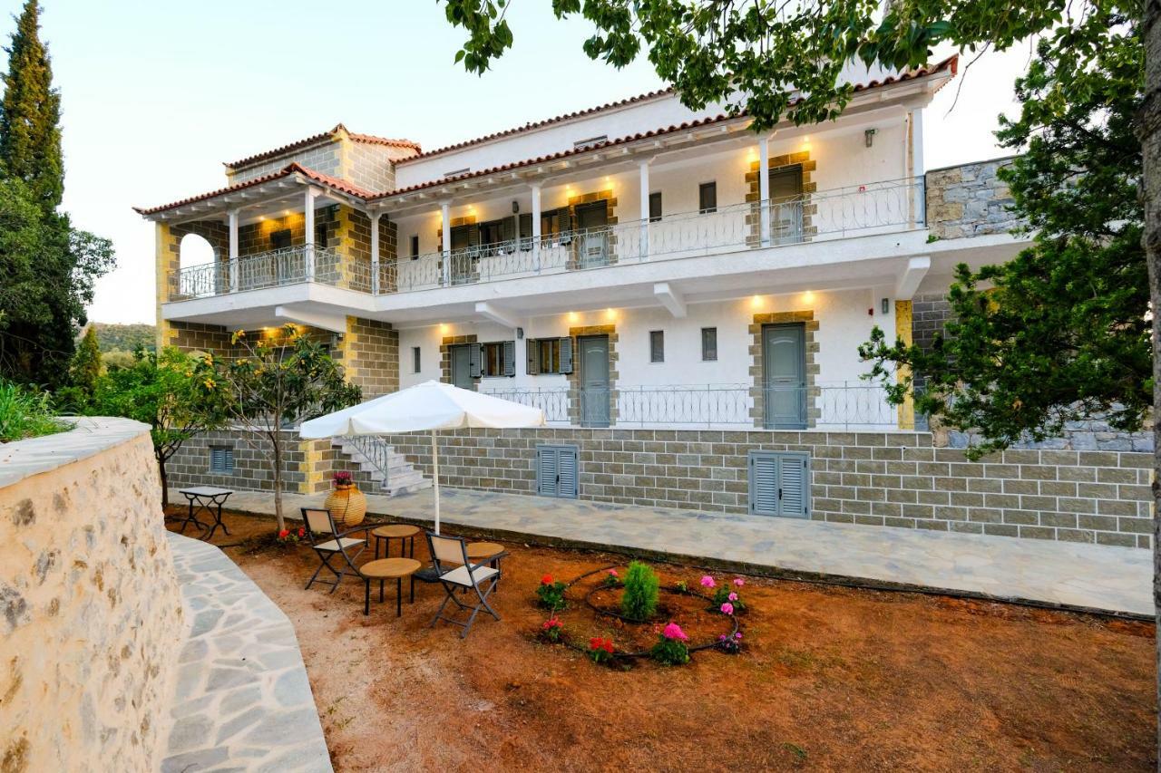 Olympia Zervea Studios With Pool - Apartment Kardamyli Exterior photo